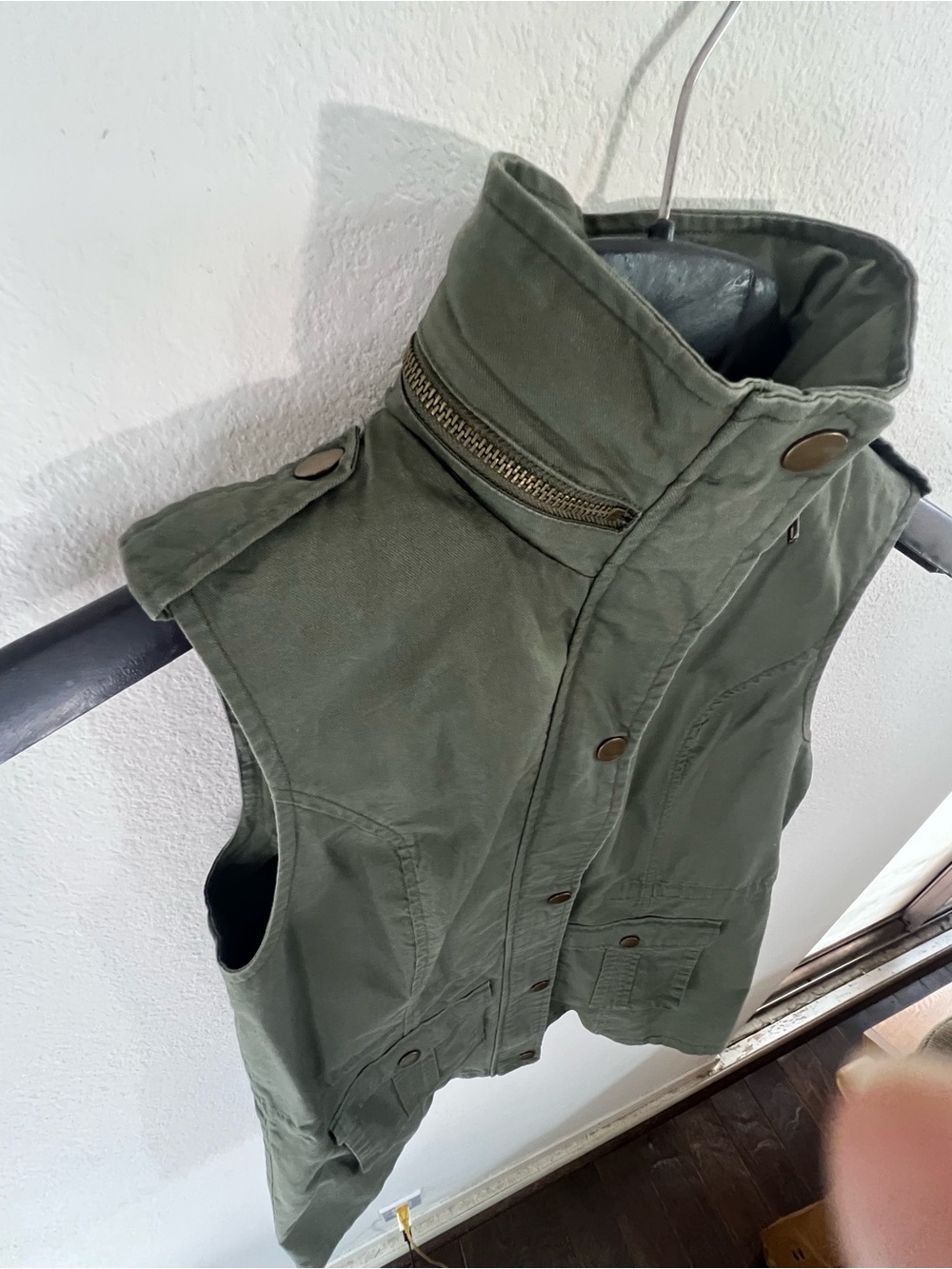 Market & Spruce Olive Colored Utility Cargo Vest - Picture 8 of 13